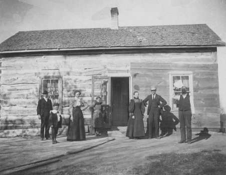 Andrew Peterson family, circa 1899